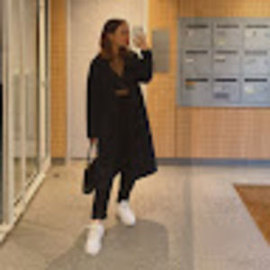 Meet your Posher, Alexia